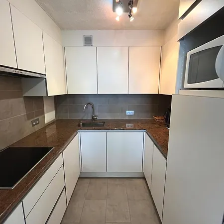 Bel Air - Spacious 2-bedroom With Frontal Sea View T103